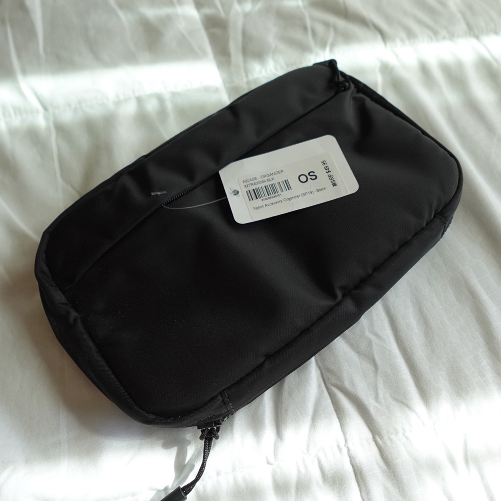 NWT Incase Nylon Accessory Organizer